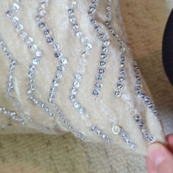 Decorative Pillow Cover (cover only, no pillow included) - Picture 5 of 8